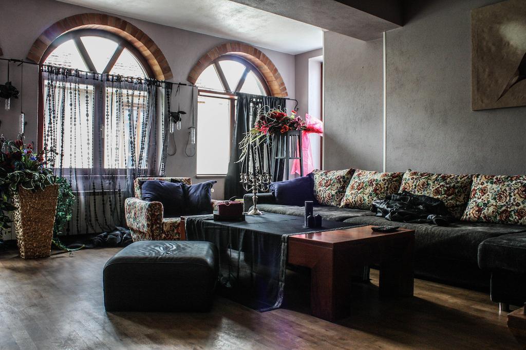 Le Rendezvous Apartment Veliko Tarnovo Bilik gambar